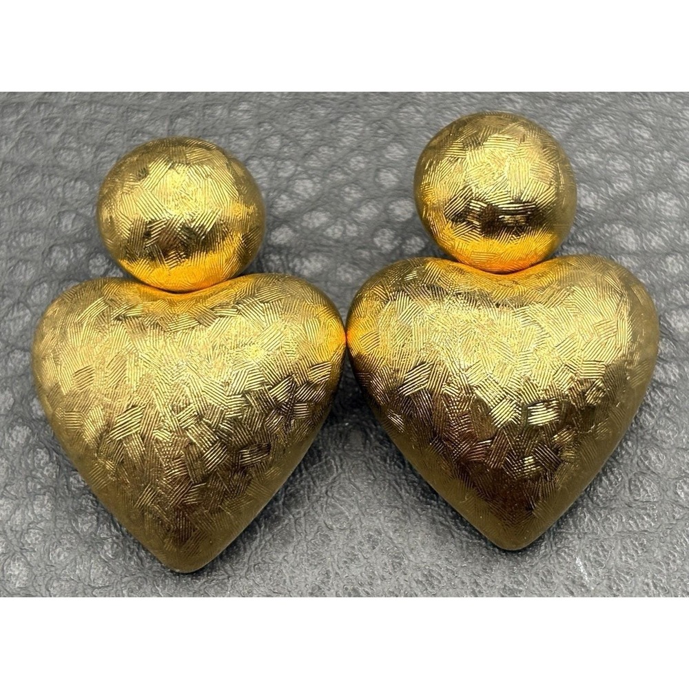 Vintage 80s Large Puffy Heart Earrings Textured Gold Tone Retro Pierced Runway - Picture 4 of 8
